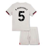 Maglia Calcio Chelsea Benoit Badiashile #5 Seconda Divisa Bambino 2025-26 Manica Corta (+ pantaloncini)